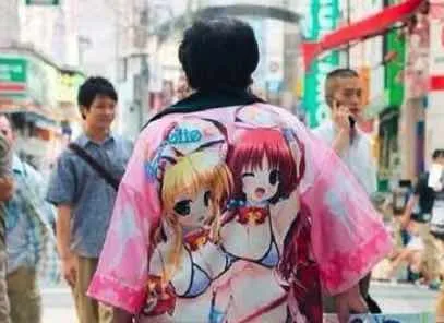 拿着周边上街一刻也不能离开的才是真宅？-绝对领域