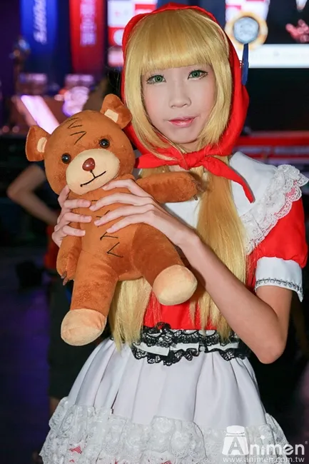 【现场直击】人气COSER＆实况主＆乡民同乐大会串！第3届「PTT E-sports电竞大赛」火热开打！