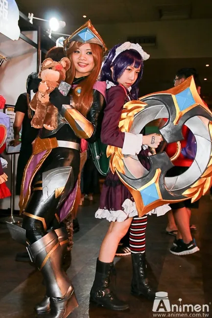 【现场直击】人气COSER＆实况主＆乡民同乐大会串！第3届「PTT E-sports电竞大赛」火热开打！