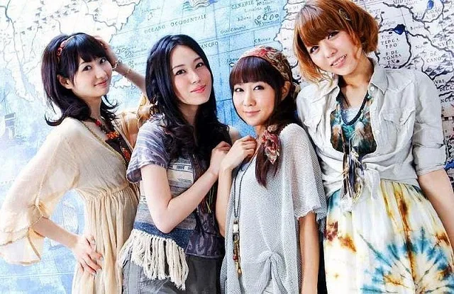 热门声优歌唱组合「sphere」发表最新专属大型演唱会「Music Rainbow 04」开办消息,此次将分成两届举办!