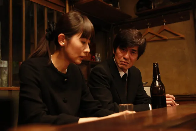 【深夜食堂 电影版2】跨年营业不打烊 再次温暖你我的心,刀疤脸食堂老板小林薰再现硬派温柔 端出疗愈料理抚慰人心