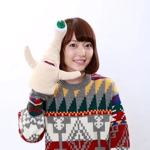 日网友深扒土豪声优 花泽香菜服饰价格-绝对领域