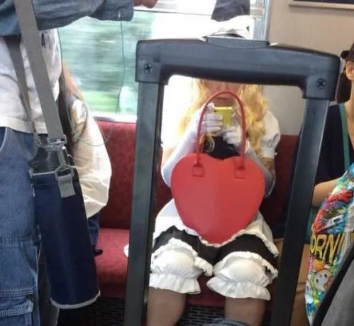 东方Project粉丝因违规穿着COSPLAY装被拒门外