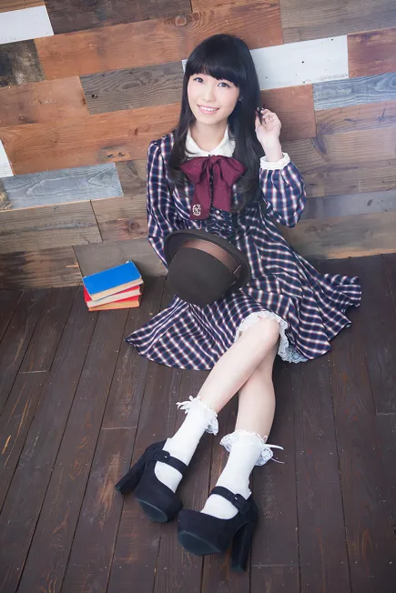 热门声优「松井恵理子」确定以个人歌手身份出道,首张出道专辑《にじようび。》将在2017年初发售!