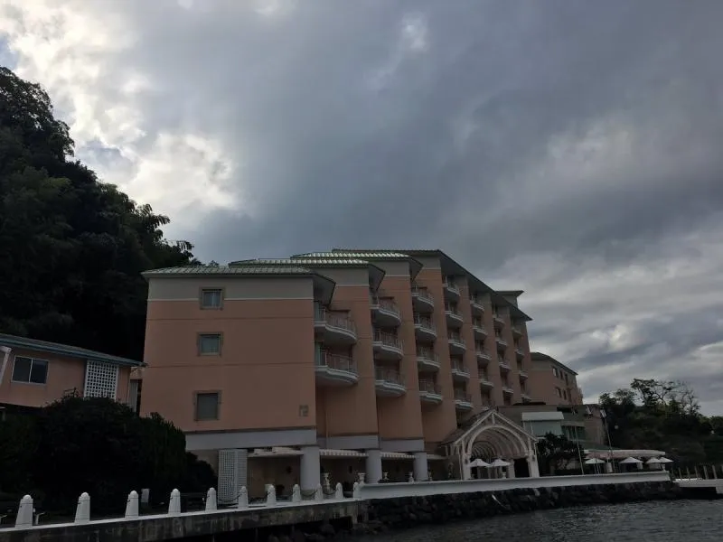 壕无人性-30万日元学园理事长家住一晚