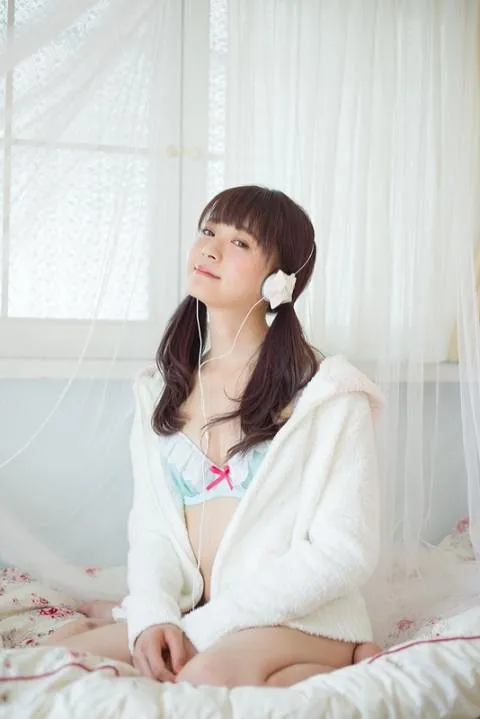 清新又性感-初音未来内衣睡裙推出