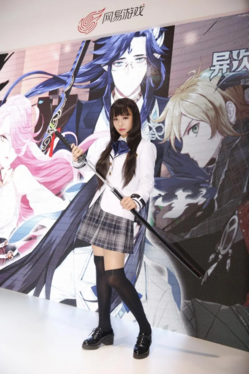 日本长刀配JK少女-《异次元战姬》精美COS图集首曝