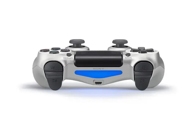无线控制器 (DUALSHOCK 4）将于12月15日推出金色、银色两款新色