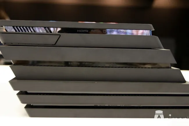 【现场直击】「PS4 Pro」火热抢先开箱,新世代4K游戏影音震撼即将在本周降临!