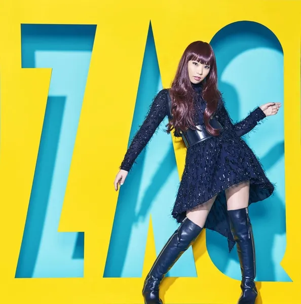 剧场版《TRINITY SEVEN 魔道书7 使者》确定交由「ZAQ」继续演唱主题曲,决定于2017年2月上映!