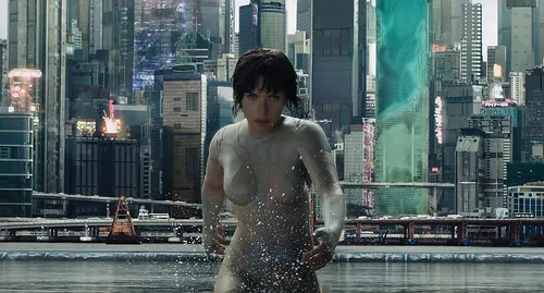 「久世」大反派、好莱坞3D真人电影《攻壳机动队》公开「史嘉蕾·乔韩森」光学迷彩预告片！-绝对领域