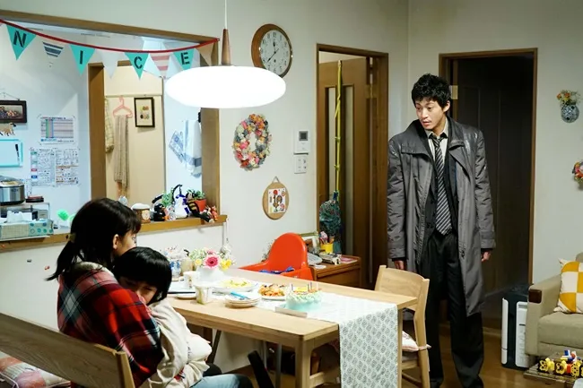 小栗旬、妻夫木聪 两大男星对决 【恶魔蛙男】挑战精神与肉体极限