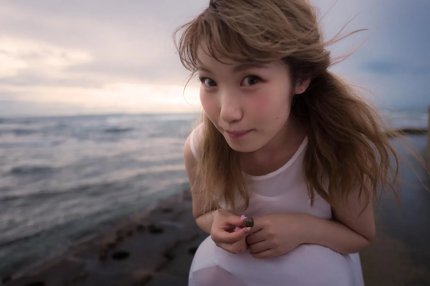 南小鸟声优内田彩写真集2017年一月发售-绝对领域