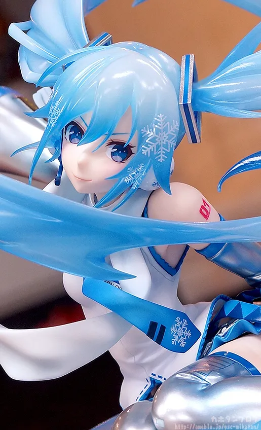 15周年纪念1/7PVC雪初音登场❉❉