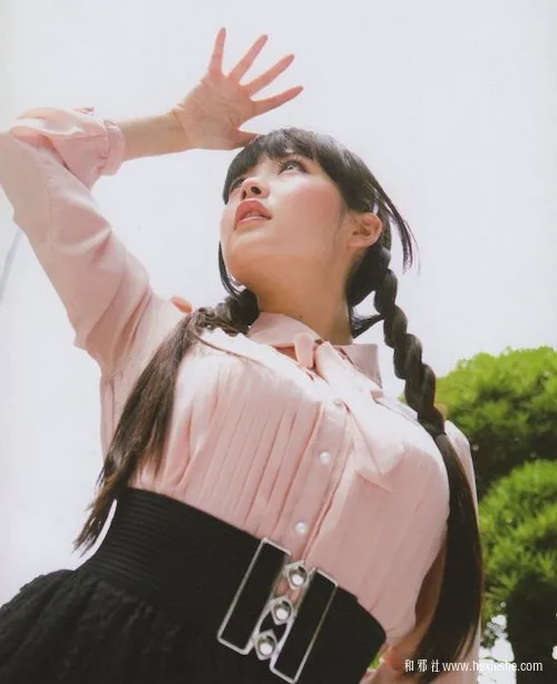 巨乳配娇音-日站编辑选出十大巨乳年轻女声优