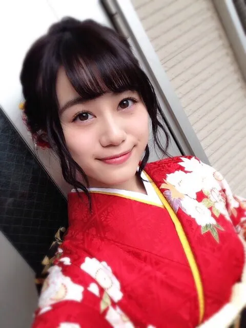 伊藤美来 粉丝过十万花泽香菜画鸡纪念 川澄绫子手握咖喱棒-声之颜第十七期