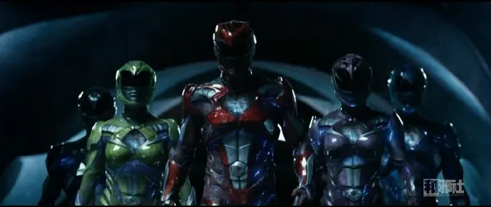 Power Rangers大电影「超凡战队」正式预告片公布 组合体现身!