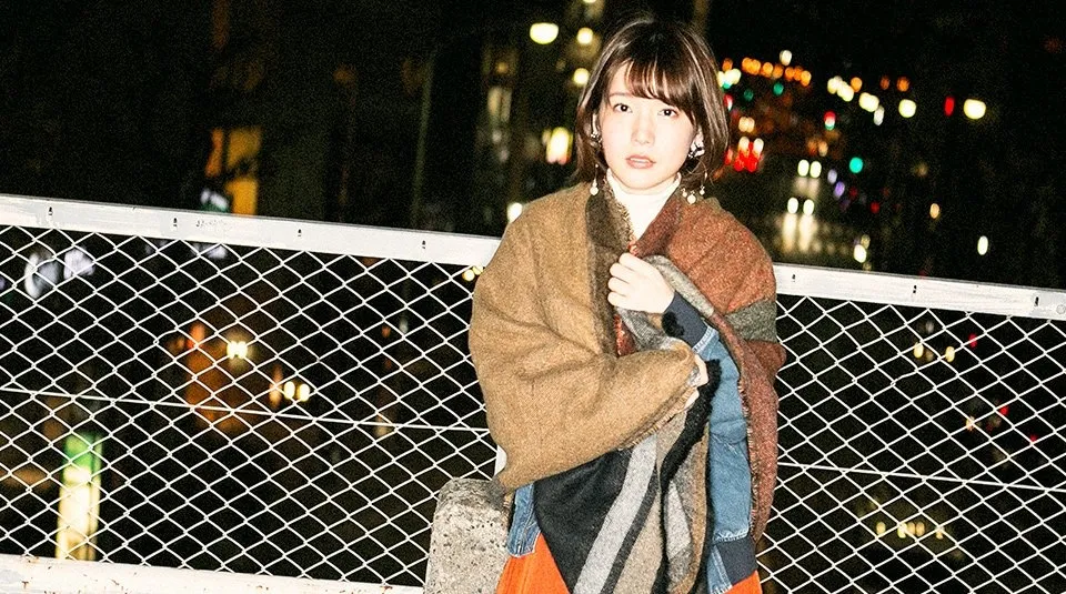 内田真礼 M·A·O折扇端庄眼镜娘 上坂堇巫女服家里打滚-声之颜第十八期