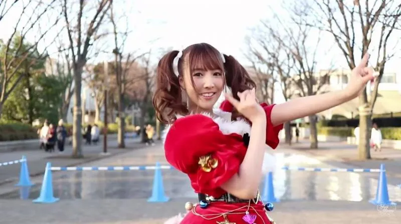 不愧为前女团成员-三上悠亚版「逃避可耻但是有用」ED舞蹈“恋Dance”