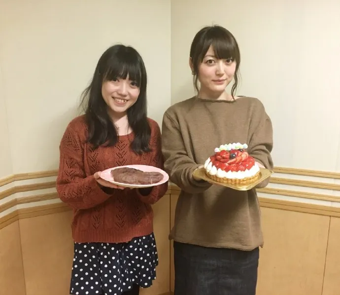 OVERLORD&SAO剧场版声优配合宣传 咸菜恋曝光后香菜过生日-声之颜第二十二期