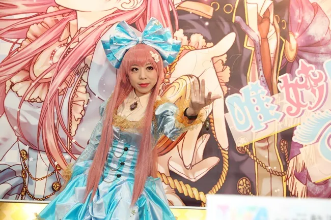 【2017TiCA】《唯妙唯俏☆COS社》完结签名会 陈汉玲COSPLAY爱丽丝登场！！-绝对领域