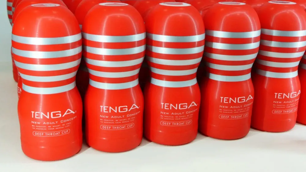 拿着飞机杯奔跑的老鼠-漫☆画太郎×TENGA合作TEE实体化