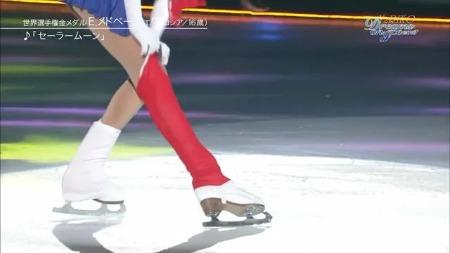 代表月亮萌死你们-俄罗斯少女梅德韦杰娃「美少女战士」花滑表演惊艳全场 代表月亮萌死你们-俄罗斯少女梅德韦杰娃「美少女战士」花滑表演惊艳全场