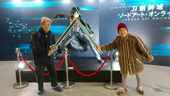 《刀剑神域-序列争战》首周票房破千万 撼动柯南地位 《刀剑神域-韬光.献影》主题展搭上电影热 人潮爆棚!爷奶也疯狂!
