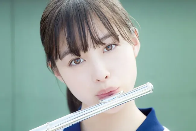 桥本环奈高颜值真人版演出,最强春夏拍档化身超可爱海盗现身「春&夏推理事件簿」《千年茱丽叶》!