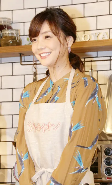参与『3月的狮子』女儿节宣传活动 新海诚女儿被问及父亲相关问题