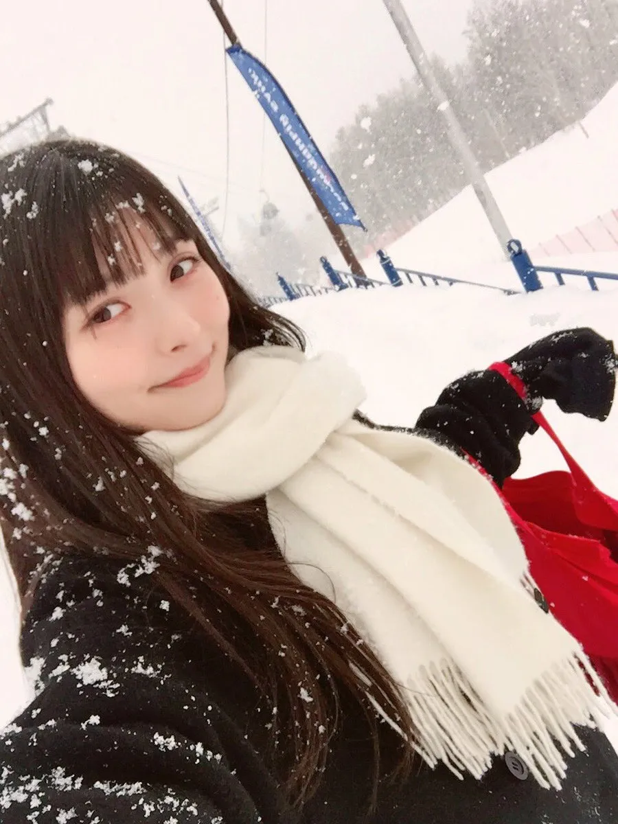 政委美如画 大家排队看-『当代声优美人图 上坂堇』高价限定预定