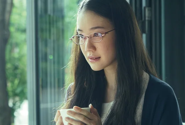 《东京喰种》真人版电影释出新主视觉图，多位要角新剧照同步公开！