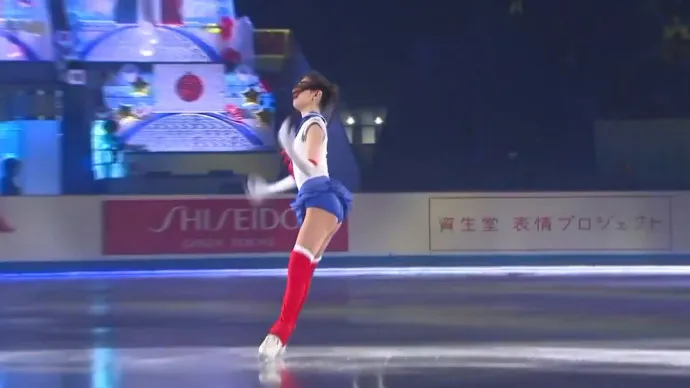 『冰上的尤里』迷妹梅德韦杰娃再度在日本表演美少女战士花样滑冰节目