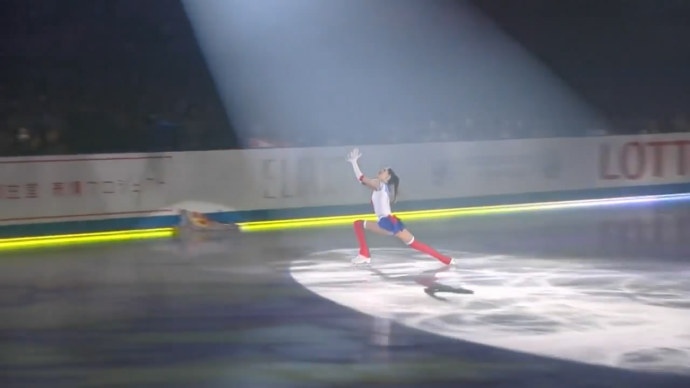 『冰上的尤里』迷妹梅德韦杰娃再度在日本表演美少女战士花样滑冰节目