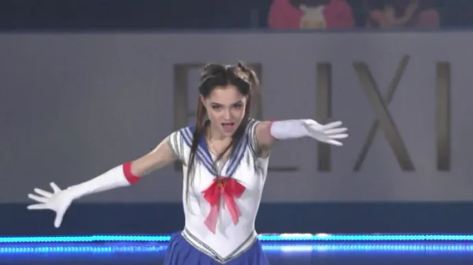 『冰上的尤里』迷妹梅德韦杰娃再度在日本表演美少女战士花样滑冰节目
