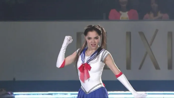『冰上的尤里』迷妹梅德韦杰娃再度在日本表演美少女战士花样滑冰节目