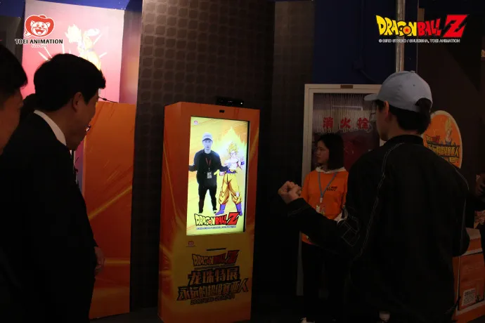 龙珠现身大丸 神龙降临魔都-龙珠特展“永远的超级赛亚人”开幕