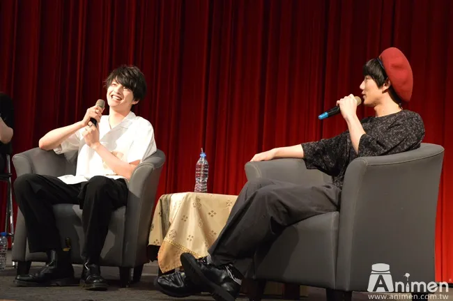 【现场直击】2.5舞台剧演员「小南光司」与「赤泽辽太郎」来台举办见面会!两人害羞为粉丝喂食甜点♥