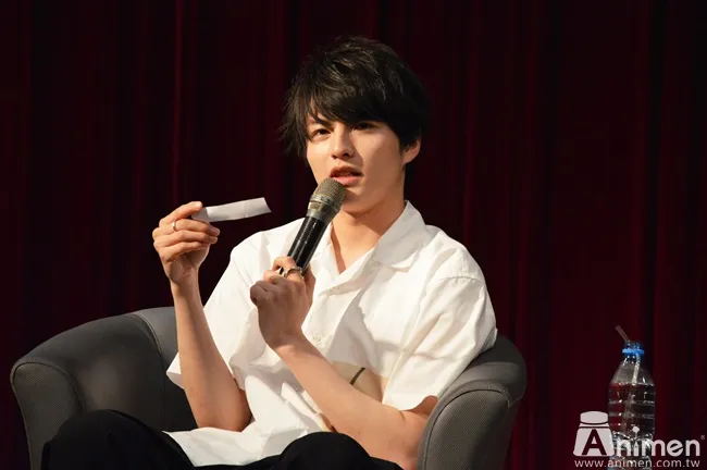 【现场直击】2.5舞台剧演员「小南光司」与「赤泽辽太郎」来台举办见面会!两人害羞为粉丝喂食甜点♥