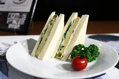《东京喰种》期间限定cafe连德国人都来朝圣「超难吃三明治」!想不到难吃到让人难以忘记味道…?