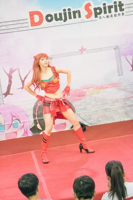 「Doujin Spirit 4 同人动漫创作祭」来不及解释了,看相片吧