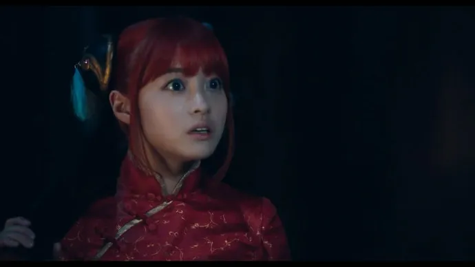 桥本环奈抠鼻囧镜出现-『银魂』真人电影预告片第二弹公布