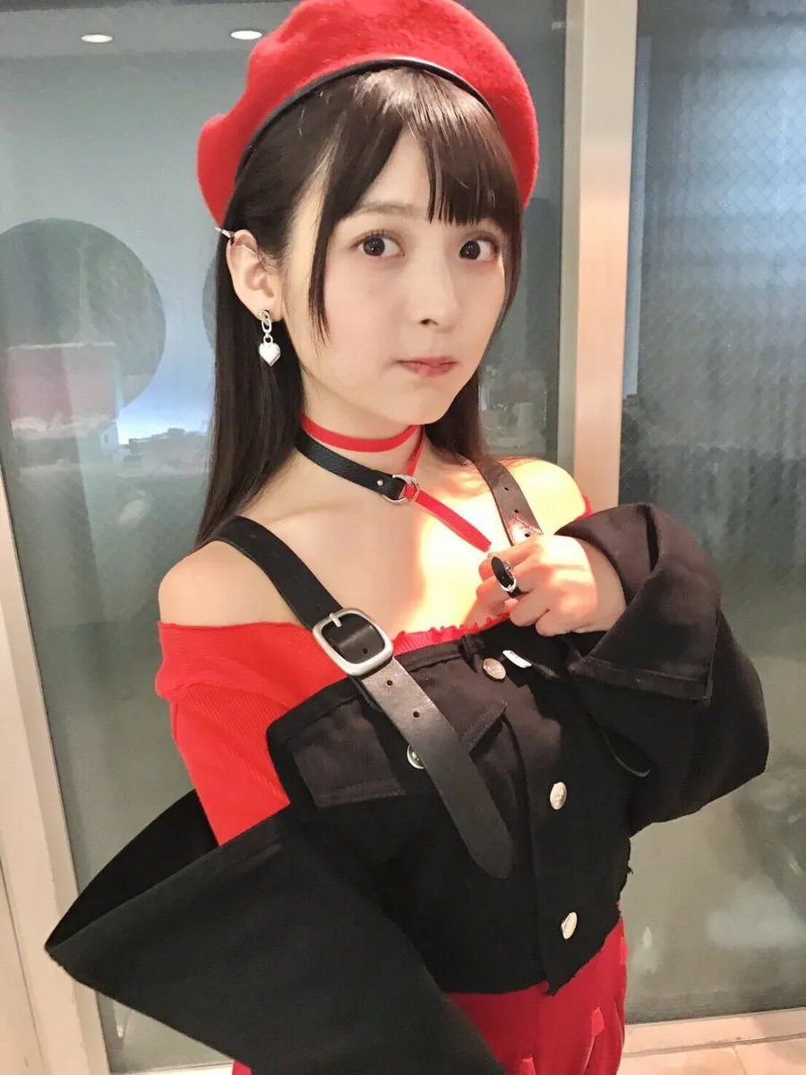 上坂堇Twitter变态粉丝留言遭遇黑名单 换号“想住上坂堇的子宫里”自诩光荣
