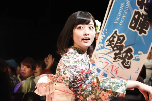 『银魂』真人电影日本首映礼举办 十四位主演集体出席期待票房大卖!