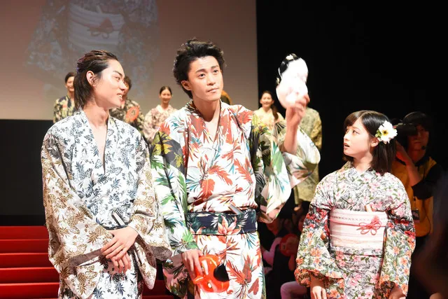 『银魂』真人电影日本首映礼举办 十四位主演集体出席期待票房大卖!