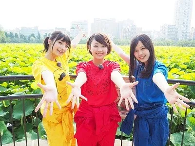 小学生的欢乐日常《三颗星彩色冒险》动画版放送日确定，宣传PV＆声优阵容同步公开！