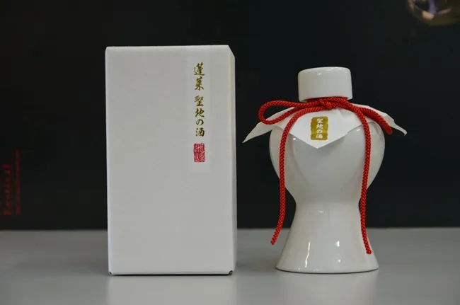 跟着「你的名字。观光巴士」一起到新宿圣地巡礼吧!电影中出现的场景你也能亲眼看到喔~
