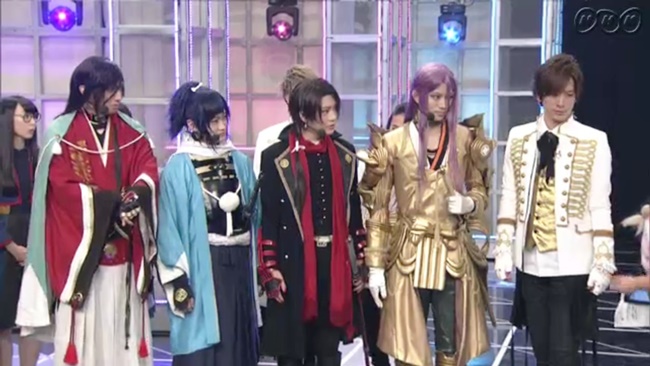 音乐剧《刀剑乱舞》4位刀剑男士上日本节目，人气歌手DAIGO的服装让他瞬间成为审神者XD