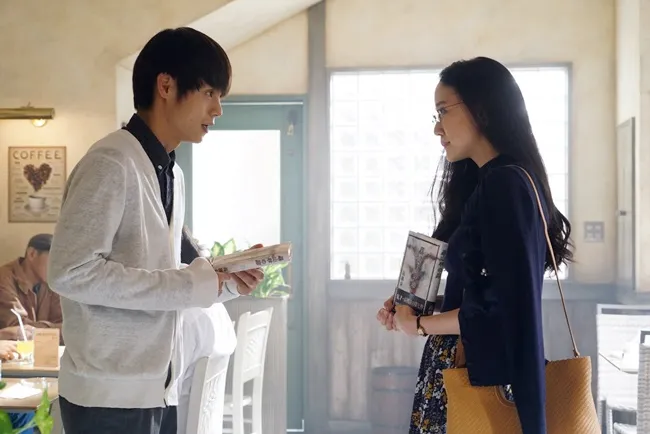 《东京喰种》画家站台日本首映献画礼 台湾抢看会、预售票将开卖