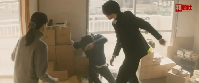 少女怀春心仪老师 排除万难屋顶热吻-漫改真人电影『先生!/老师!』预告片公布